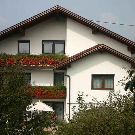 Haus Stuttgart Bed & Breakfast Obernberg am Inn Ngoại thất bức ảnh